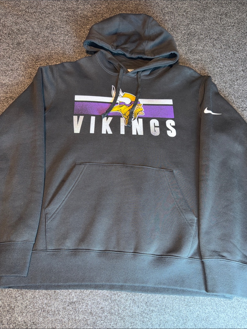 Men’s M Nike Black Vikings Hoodie with Purple and Gold Accents Kangaroo Pocket